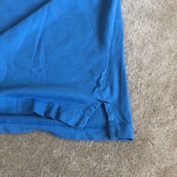 Tommy Bahama Men’s light blue cotton shirt size Med - Picture 5 of 5